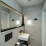 شقة Agape Old Town-luxury Two Bedroom *