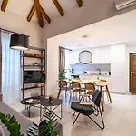 Agape Old Town-luxury Two Bedroom *
