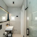 Lejlighed Agape Old Town-luxury Two Bedroom *